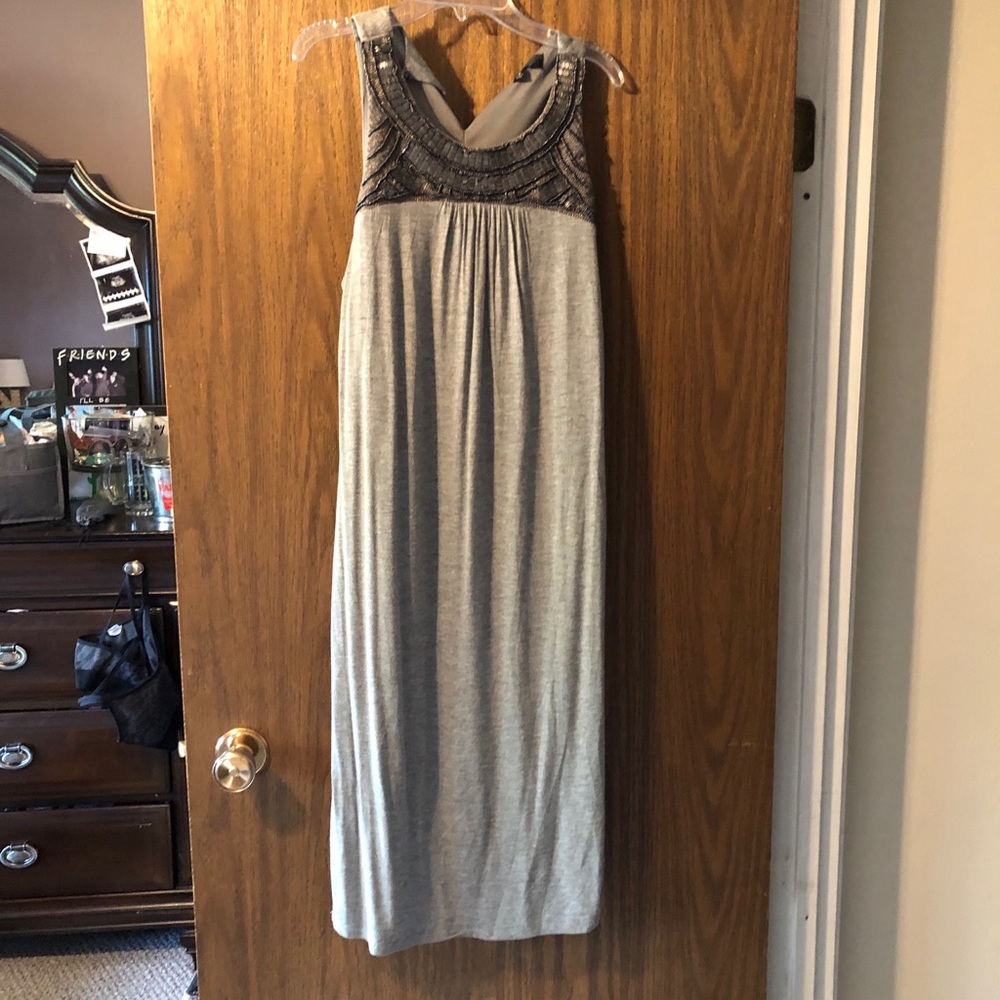 Sleeveless dress